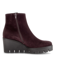 Load image into Gallery viewer, Gabor Suede Mulberry Wedge Boots 8045.01 005