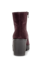 Load image into Gallery viewer, Gabor Suede Mulberry Wedge Boots 8045.01 005