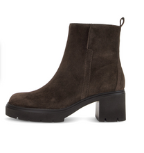 Load image into Gallery viewer, Gabor Mocca Brown Suede Boots 8022.01 001