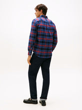 Load image into Gallery viewer, Tommy Hilfiger Navy Red Shirt mw0mw40473 oms
