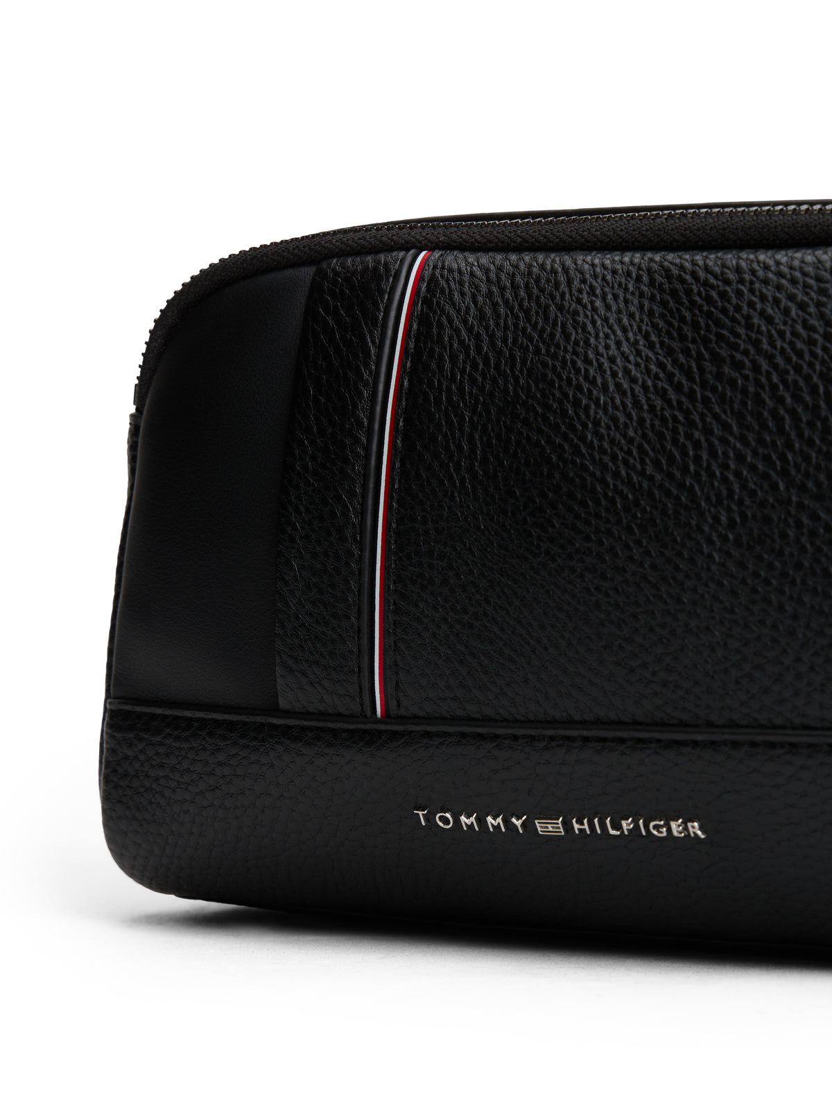 Tommy Hilfiger Black Washbag am0am13748