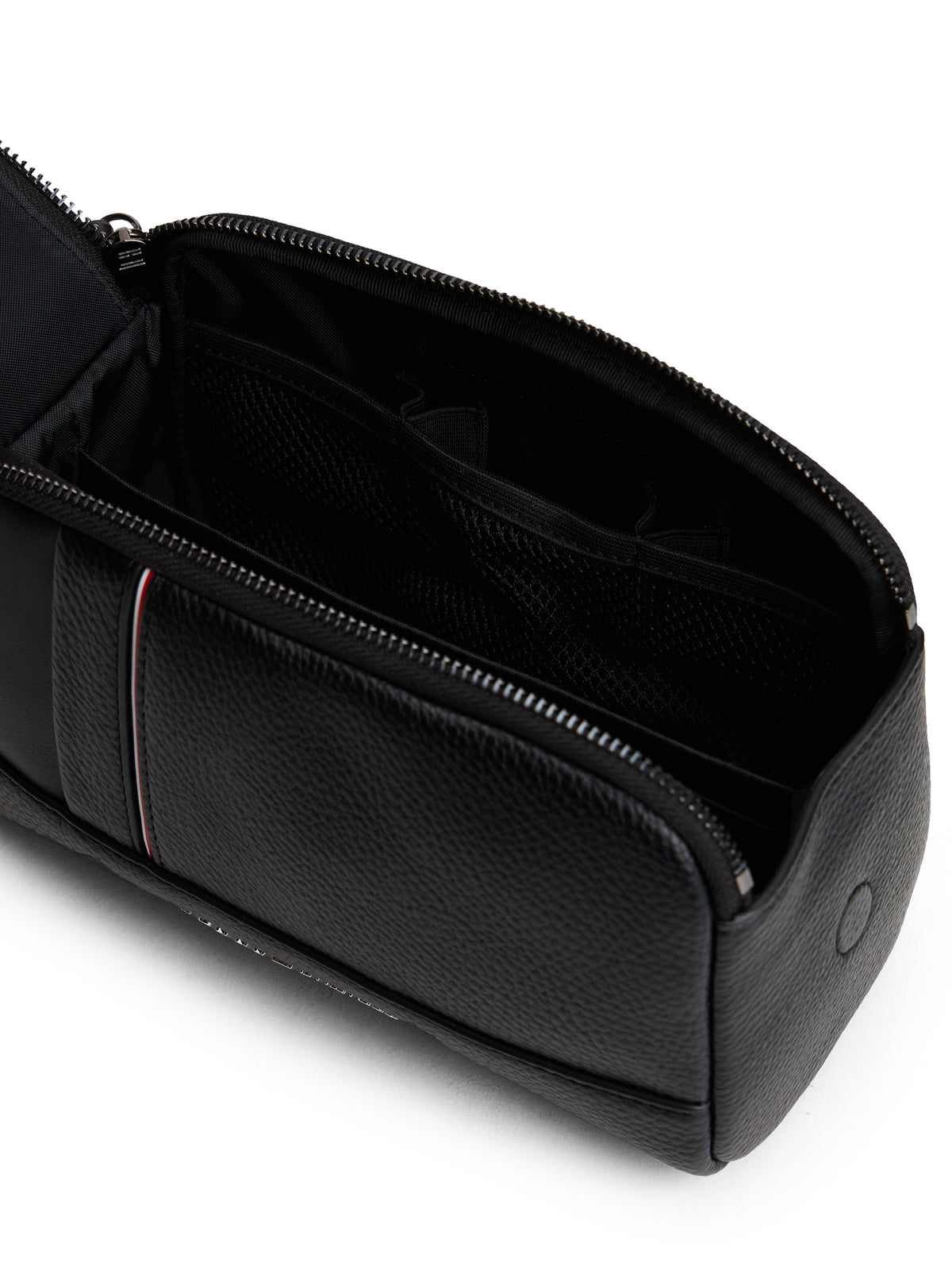 Tommy Hilfiger Black Washbag am0am13748