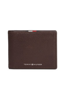Tommy Hilfiger | Bifold Leather Wallet in Brown | am0am13739 gb6