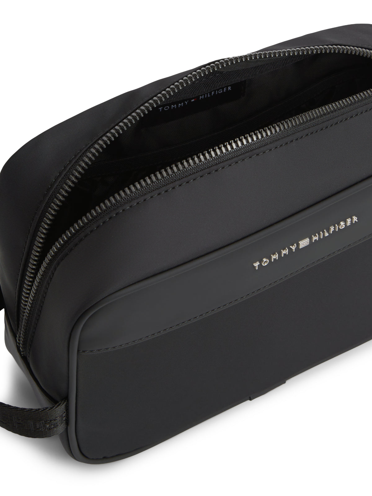 Tommy Hilfiger Black Washbag AM0AM14153 bds