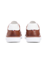 Load image into Gallery viewer, Tommy Hilfiger Cognac trainers FM0FM05870 GU9