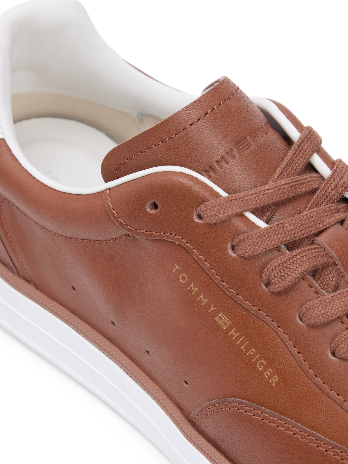 Tommy Hilfiger Cognac trainers FM0FM05870 GU9