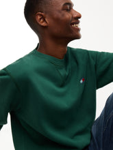 Load image into Gallery viewer, Tommy Jeans | Badge Crew Sweatshirt in Velvet Green | DM0DM23607 MBM