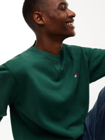 Tommy Jeans | Badge Crew Sweatshirt in Velvet Green | DM0DM23607 MBM