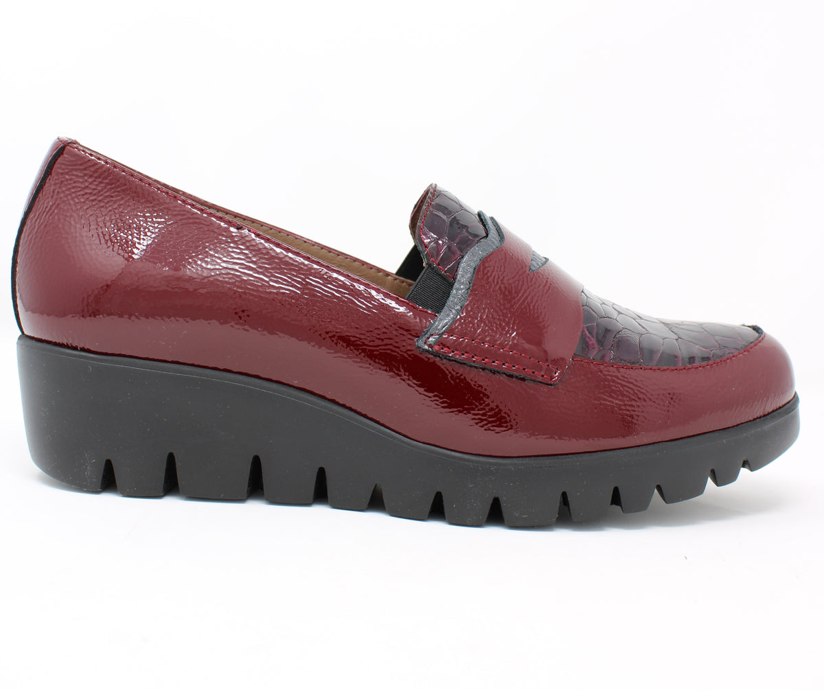 Wonders Slip On Wedge Shoe Vino Wine with Croc Detail C-33360
