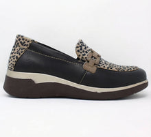 Load image into Gallery viewer, Suave Black Leopard Slip On Shoe Alderney 6101-81