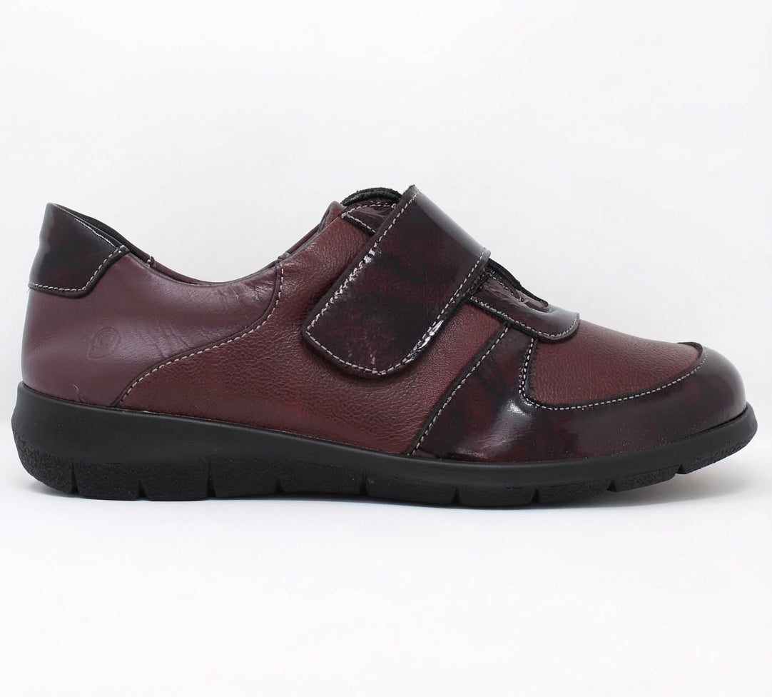 Suave Burgundy Velcro Shoe Banbury 6100-13