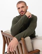 Load image into Gallery viewer, Brax Dark Jungle Green Crew Knit 70-0539 Roy 30
