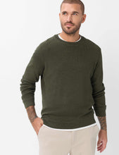 Load image into Gallery viewer, Brax Dark Jungle Green Crew Knit 70-0539 Roy 30