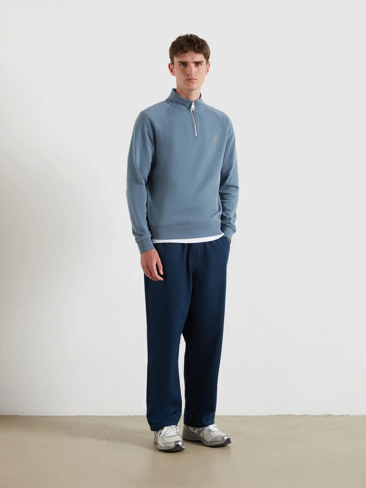 Farah Chalk Blue Zip Sweat f4ksb073 413