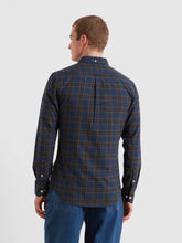 Load image into Gallery viewer, Farah Evergreen Slim Fit Check Shirt F4WFF084 357