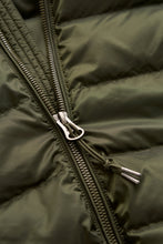 Load image into Gallery viewer, Gant Moss Green Jacket 7006636 368