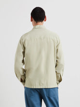 Load image into Gallery viewer, Farah | Ralph Overshirt with Chest Patch Pockets in Green | F4WSG035 328