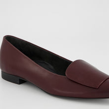 Load image into Gallery viewer, Paul Green Burgundy Leather Loafers 3792 221