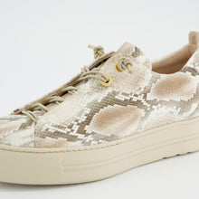 Load image into Gallery viewer, Paul Green Beige Snakeskin Print 5317