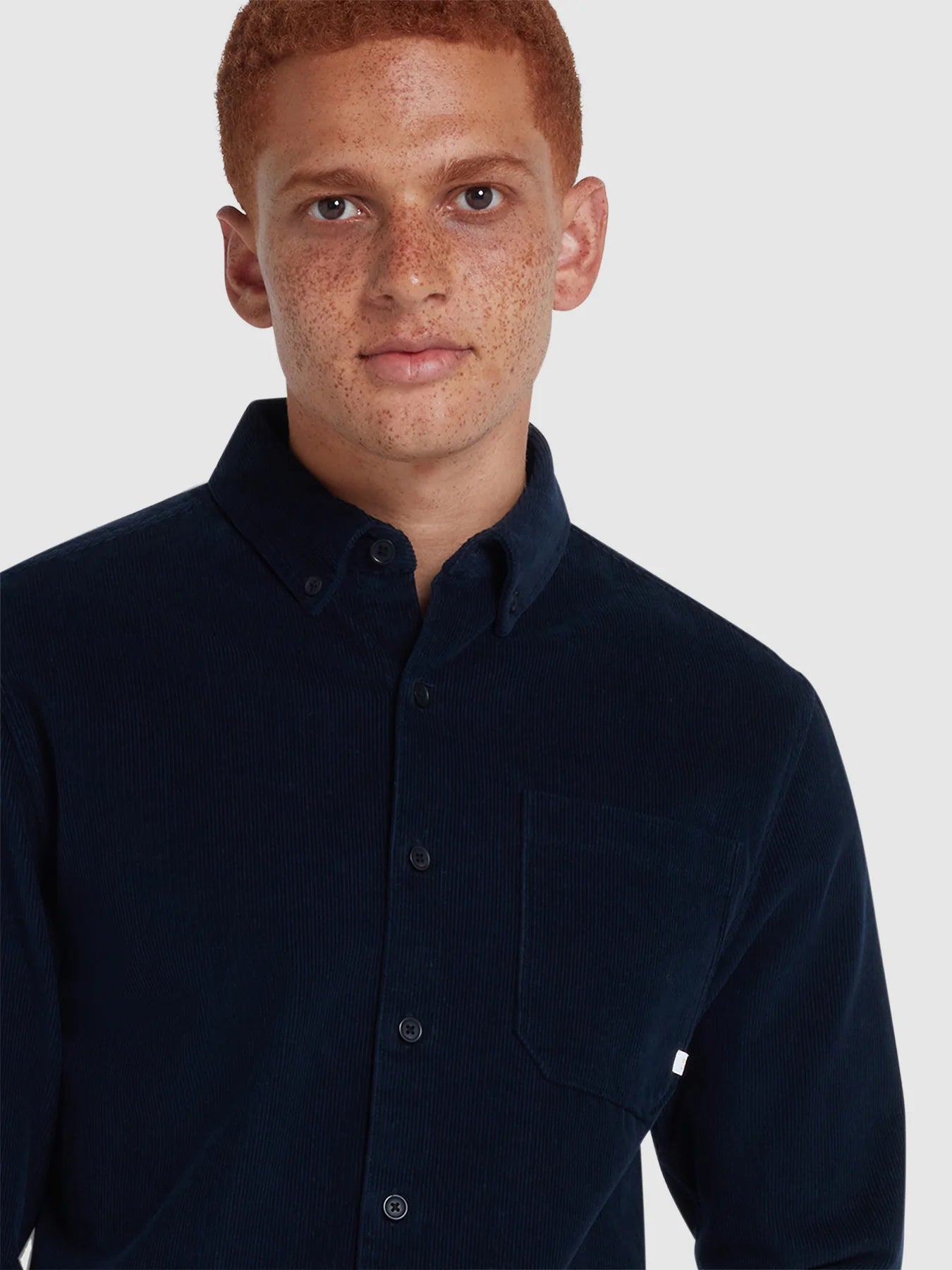 Farah | Spencer Cord Overshirt in Navy | F4WFE035 412