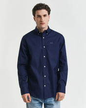 Load image into Gallery viewer, Gant Pinpoint Oxford Shirt in Navy 3000300 410