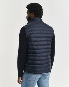 Gant | Mix Media Lightweight Jacket in Navy | 7006543 433