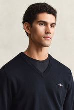 Load image into Gallery viewer, Gant Navy V Neck 8030562 433