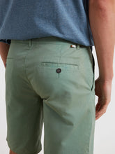 Load image into Gallery viewer, Farah Green Shorts F4HS9073 905