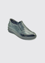 Load image into Gallery viewer, Suave Lynne | Low Wedge Slip On Leather Shoes in Black