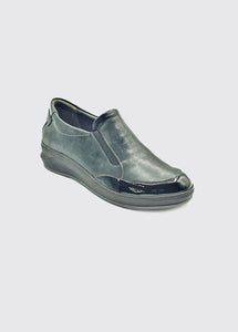 Suave Lynne | Low Wedge Slip On Leather Shoes in Black