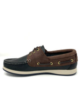 Load image into Gallery viewer, Commodore XLT Deck Shoe - Navy/Brown