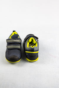 Geox J04CBD | Velcro Boys Waterproof Trainers