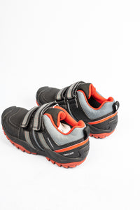 Geox J04CBD | Velcro Boys Waterproof Trainers