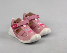 Load image into Gallery viewer, Biomecanics Girls Closed Toe Sandals in Pink 222173-B